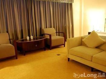 Ligang Hotell Qingdao Exteriör bild